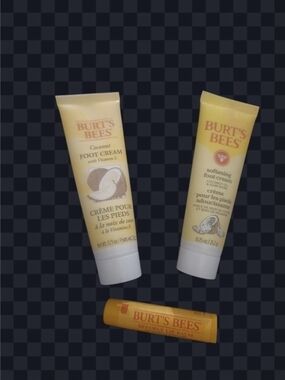 Burt's Bees Yellow Foot Cream & Lip Balm Trio